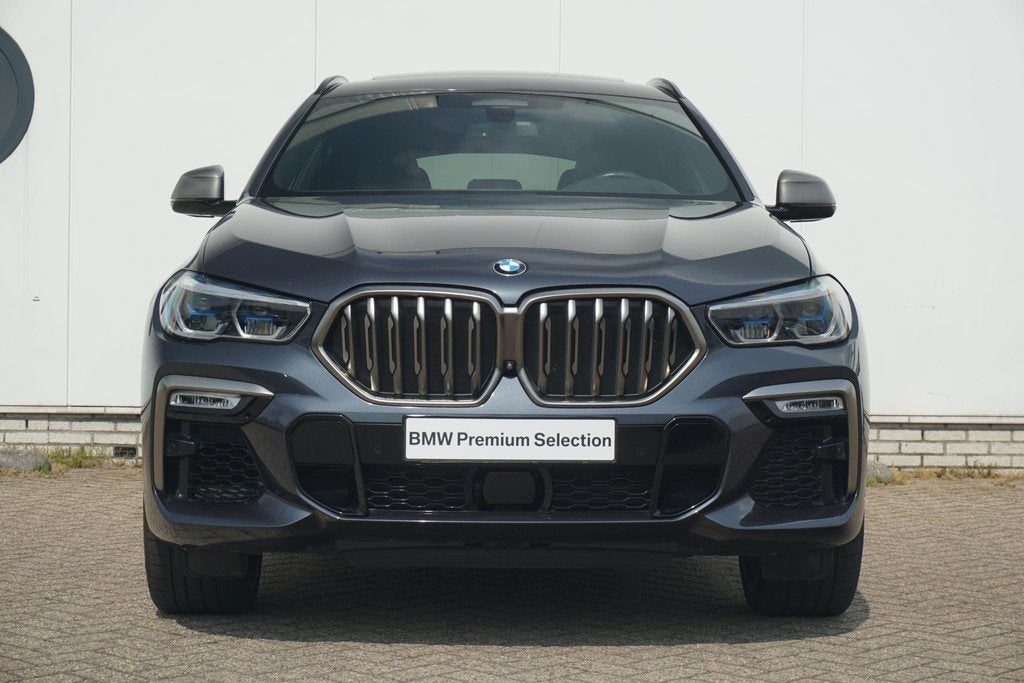 BMW X6 M50i xDrive High Executive | M Sport | Trekhaak | Sto, Auto's, BMW, Automaat, Stof, Gebruikt, 2210 kg