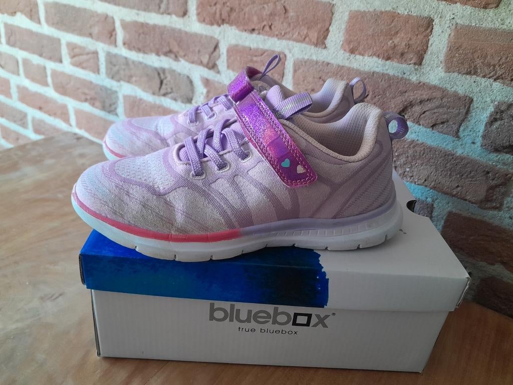 Sneakers gymschoenen van Scapino Bluebox.
Maat 34., Kinderen en Baby's, Kinderkleding | Schoenen en Sokken, Gebruikt, Bluebox