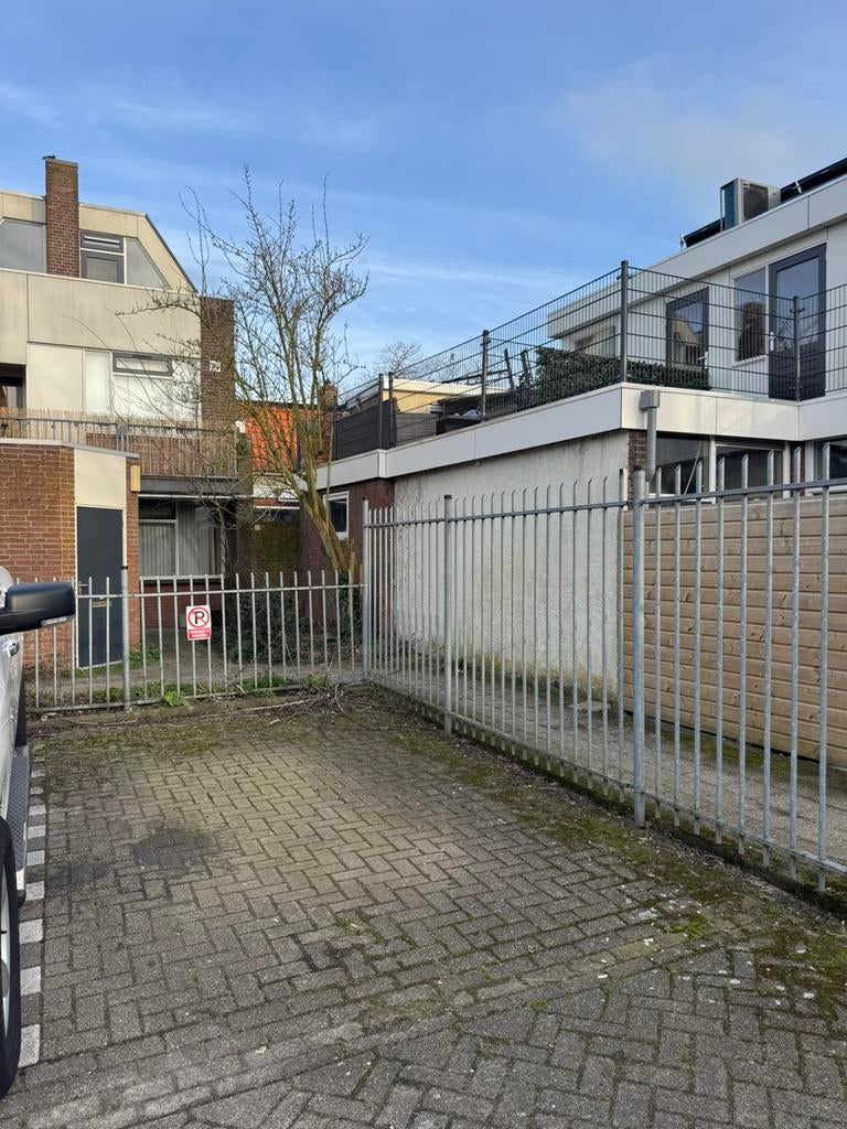 Parkeerplaats Leeuwarden Te koop / huur, Huizen en Kamers, Garages en Parkeerplaatsen, Friesland