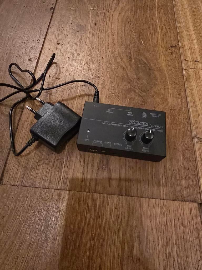 Behringer MA400 hoofdtelefoon versterker, Muziek en Instrumenten, Versterkers | Keyboard, Monitor en PA, Ophalen of Verzenden