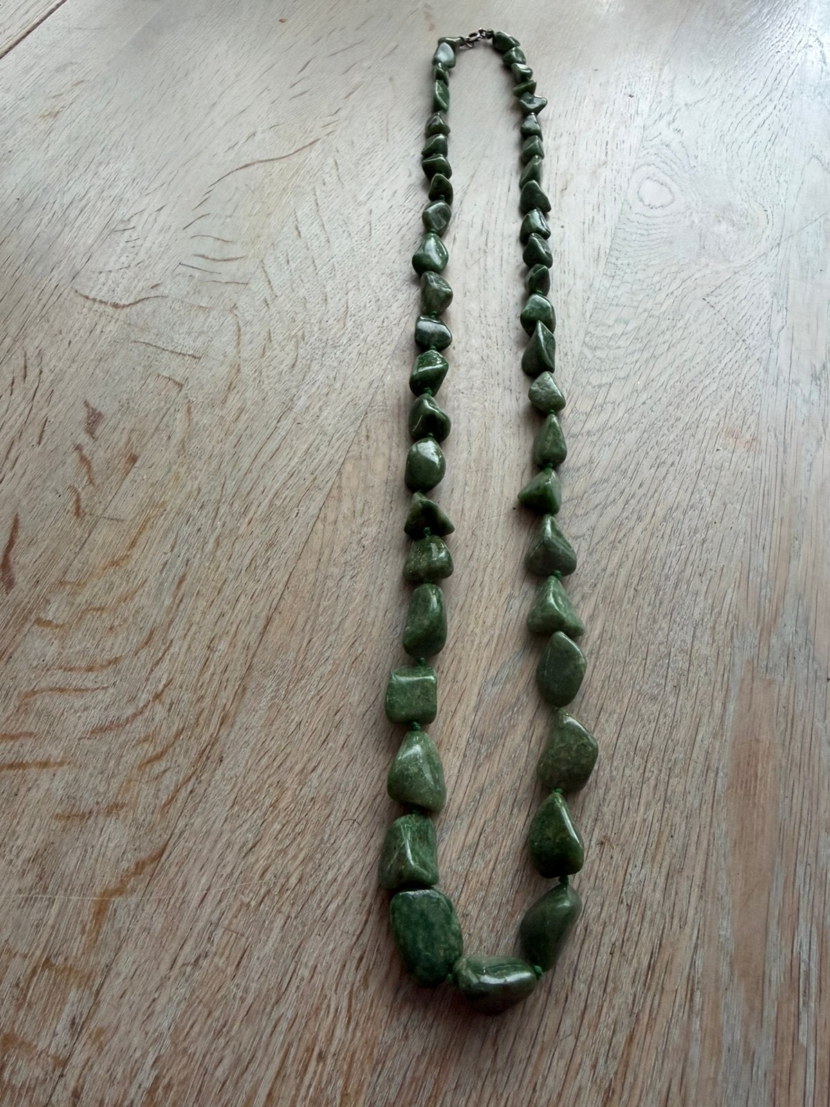 Serpentijn natuurstenen ketting, Sieraden, Tassen en Uiterlijk, Kettingen, Ophalen of Verzenden, Zo goed als nieuw, Steen of Mineraal