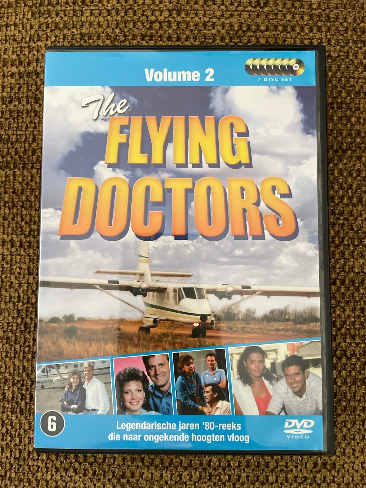 The Flying Doctors - Volume 2 (7-disc DVD set), Nederlands, Drama, Ophalen of Verzenden, Vanaf 6 jaar