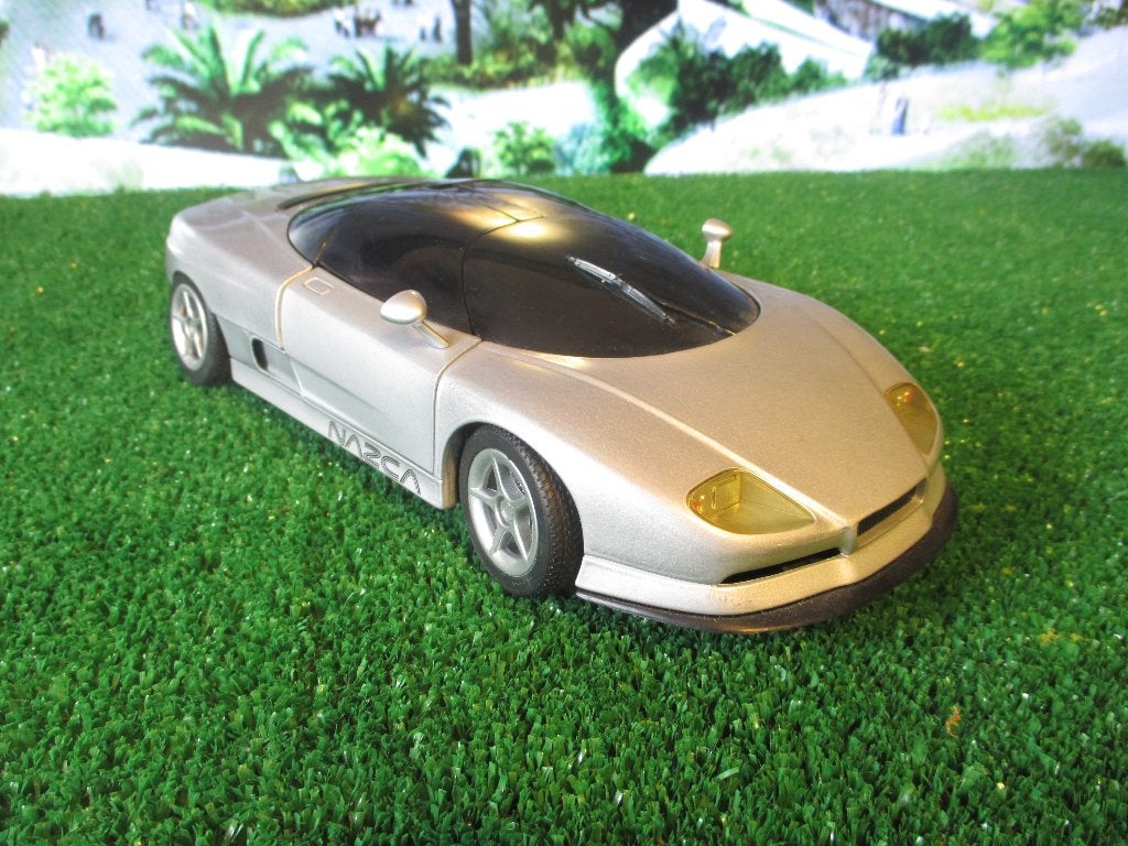 1/18 BMW NAZCA M12 Concept Car 1991 - Revell Nieuw in OVP, Hobby en Vrije tijd, Modelauto's | 1:18, Ophalen of Verzenden, Zo goed als nieuw