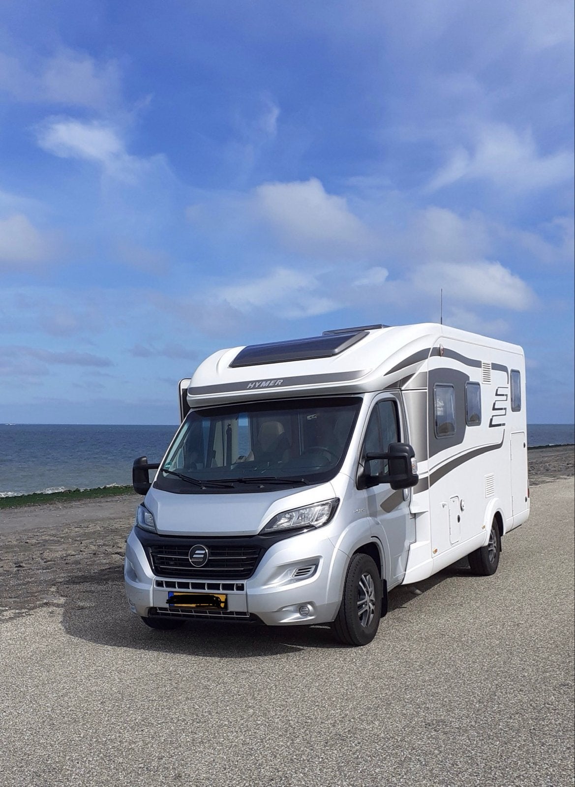 Hymer T 568 SL Half-integraal enkele bedden xxl garage. 2016, Ringverwarming, Fiat, 6 tot 7 meter, Tot en met 3