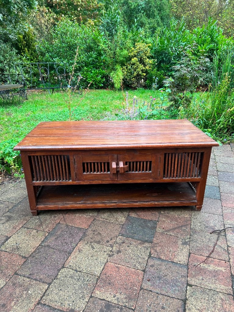 Koloniale teakhouten TV meubel 120 x 60 x 50 cm, Ophalen, Teakhout, Zo goed als nieuw, Koloniaal, Werelds