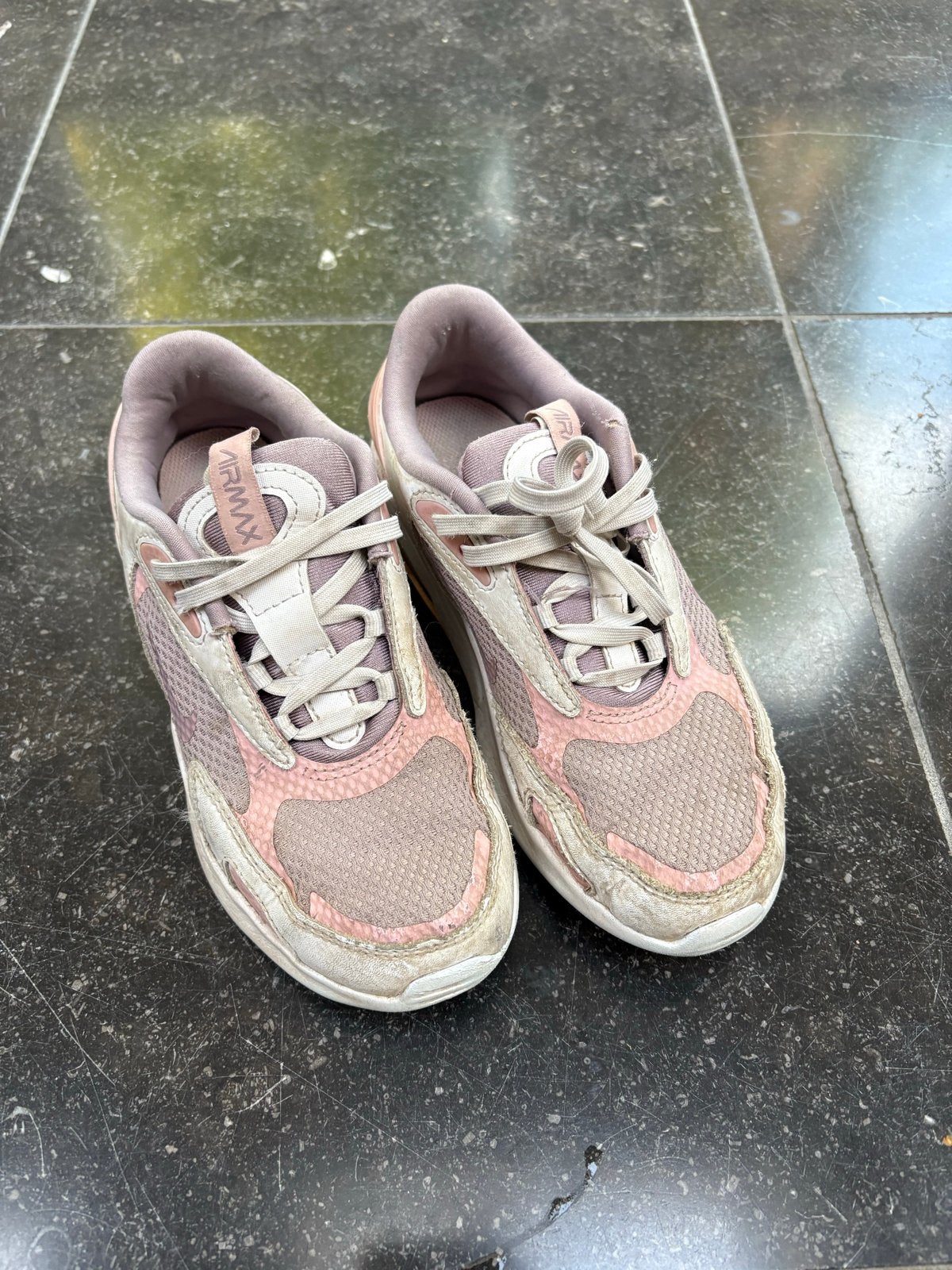 Nike Airmax Sneakers - Roze/Grijs, Kleding | Dames, Ophalen of Verzenden, Sneakers of Gympen, Roze, Gedragen