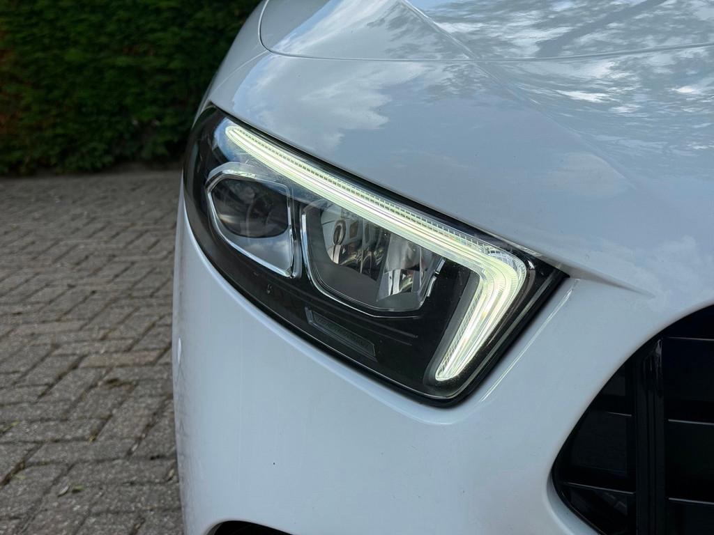 Mercedes-Benz A-klasse 200 AMG Night Premium Plus | Burmeste, Auto's, Mercedes-Benz, Gebruikt, Euro 6, 4 cilinders, Leder
