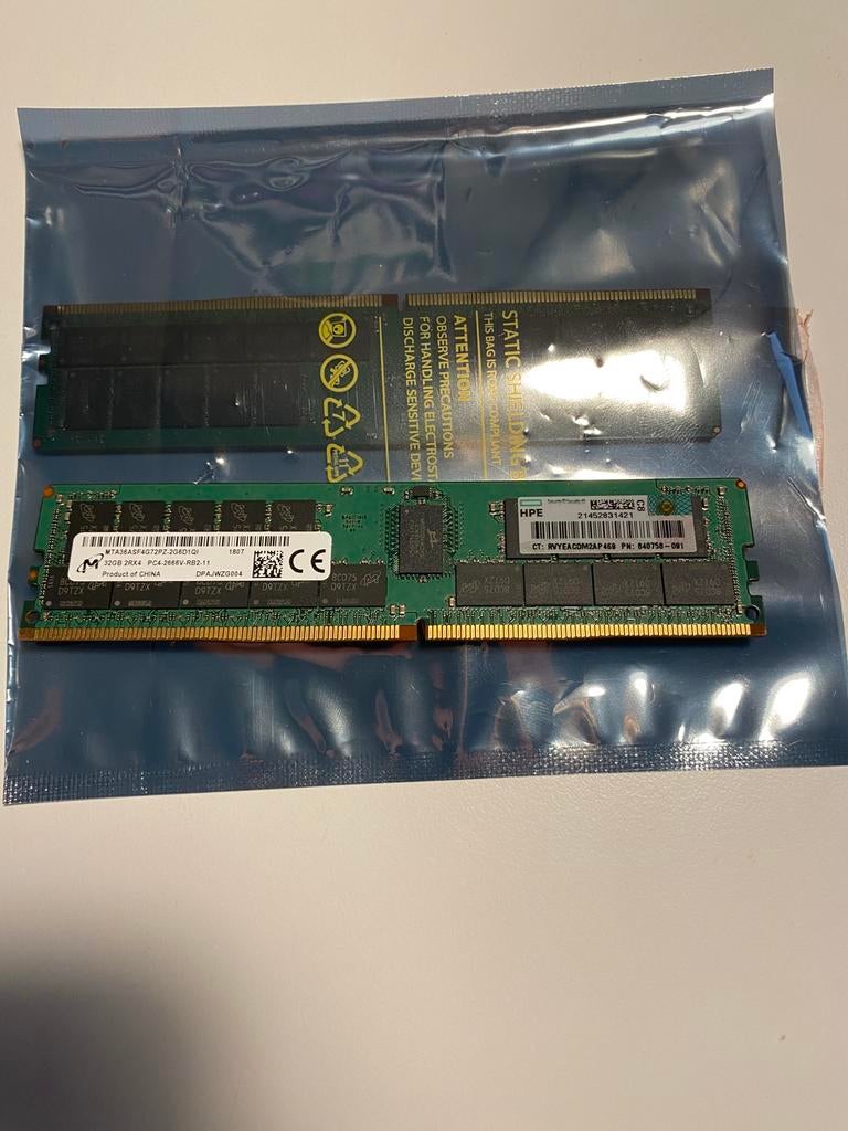 2x 32gb 2Rx4 PC4-2666V-RB2-11 ddr4 server ram, Server, DDR4, Ophalen of Verzenden, Zo goed als nieuw