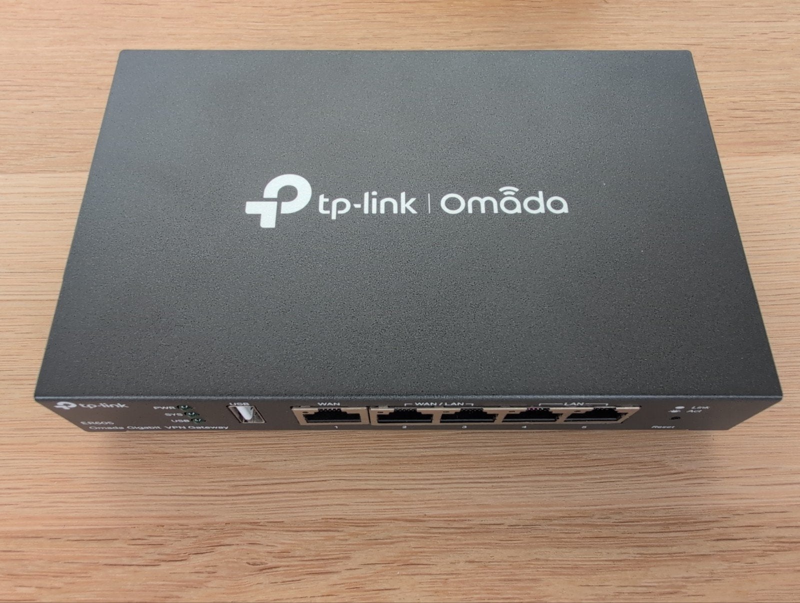 TP-Link Omada ER605 V2 - Gebricked, Computers en Software, Routers en Modems, Ophalen of Verzenden, Niet werkend, Router, TP-Link