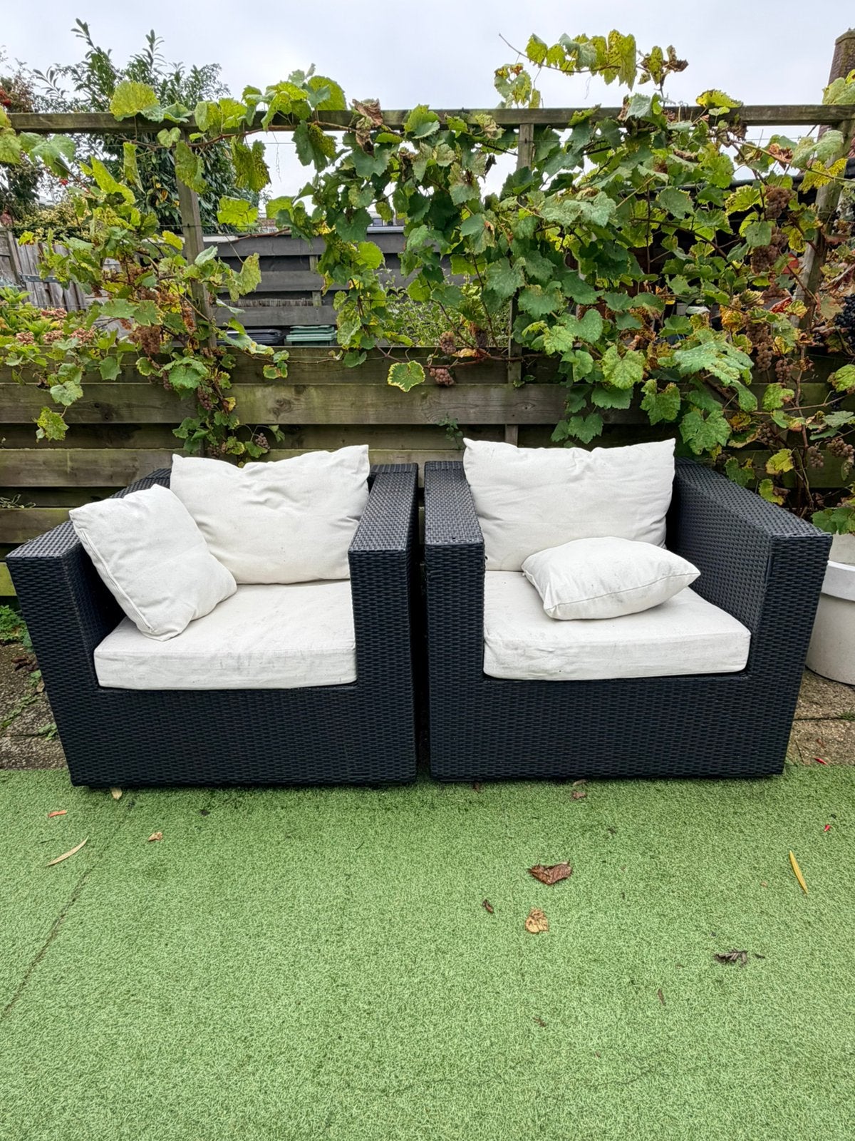 Gratis af te halen, 2 lounge fauteuils met kussens, Ophalen, Gebruikt, Wicker, Stoel
