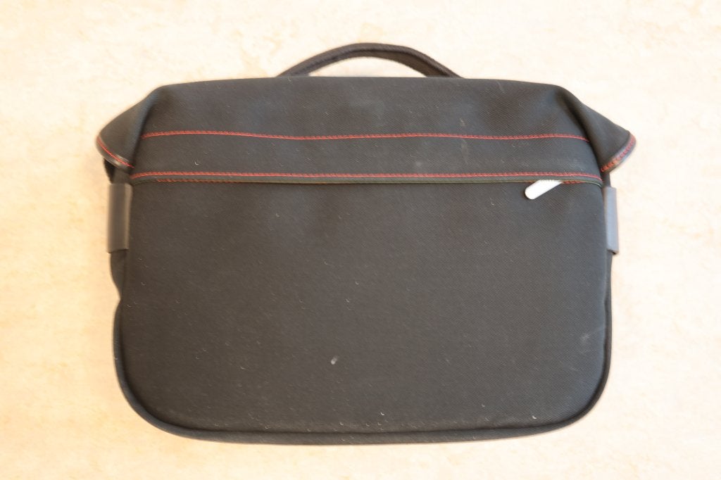 BILLINGHAM HADLEY PRO "50 years" Black/red stitching FOTOTAS, Audio, Tv en Foto, Fotografie | Fototassen, Overige merken, Voorvak
