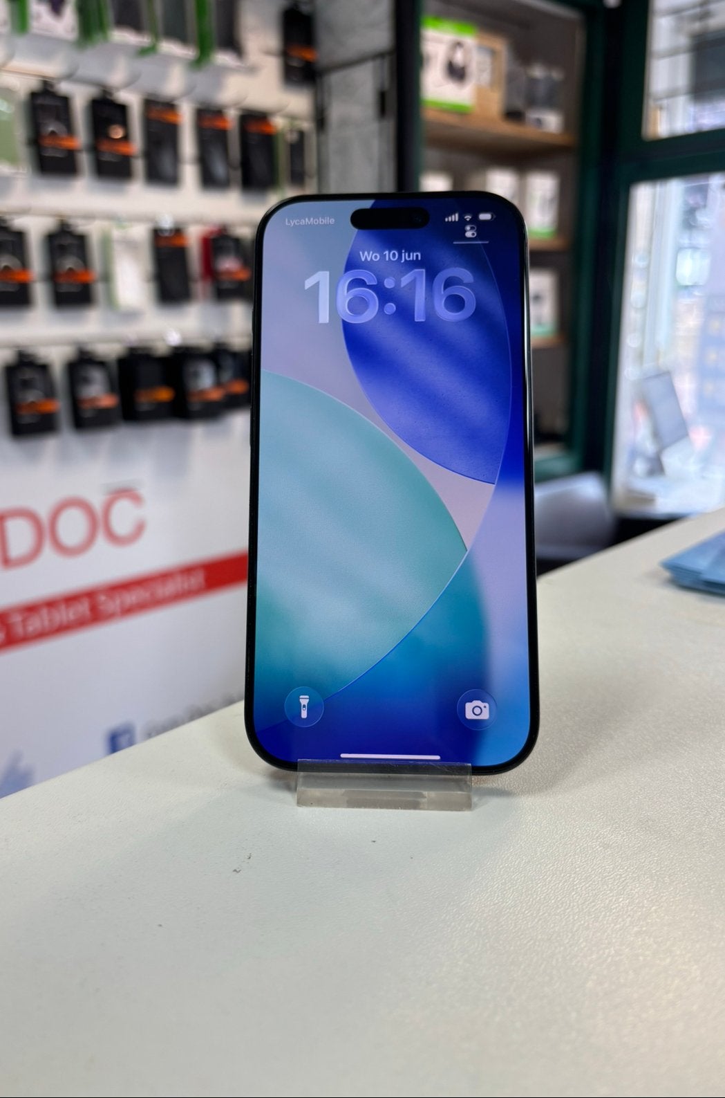 iPhone 16 Pro Zwart 128GB | Krasvrij | Garantie, Telecommunicatie, Mobiele telefoons | Apple iPhone, Ophalen, Zwart, Zo goed als nieuw