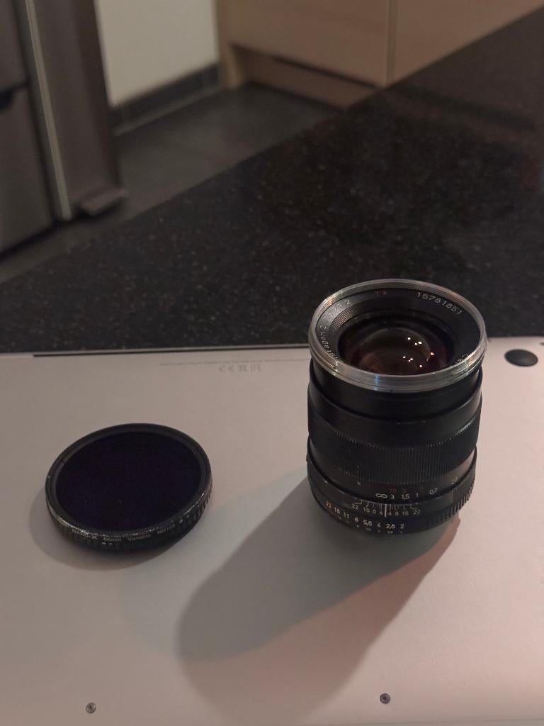 Zeiss Distagon ZE 35mm f/2. Nikon Mount + ND filter, Ophalen, Zo goed als nieuw, Groothoeklens