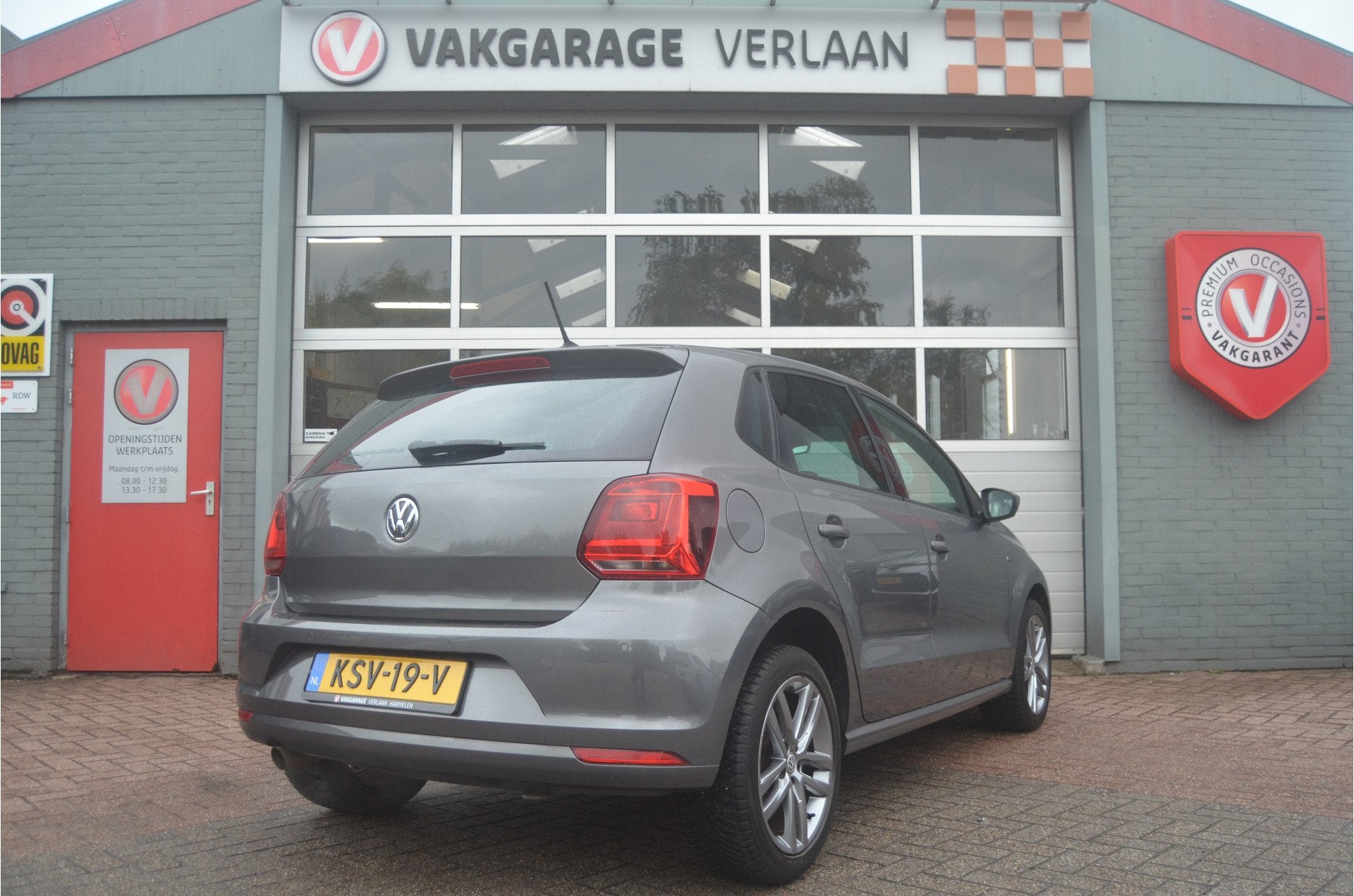 Volkswagen Polo 1.2 TSI Lounge. nav. 12 mnd. gar. PDC, 12 maanden, Gebruikt, Euro 6, 4 cilinders