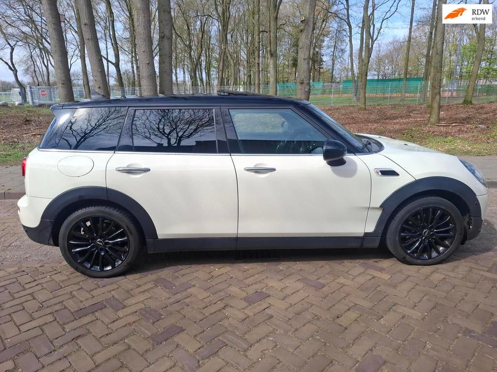 Mini Mini Clubman 1.5 Cooper Salt Business, Auto's, Voorwielaandrijving, Gebruikt, Parkeersensor, Wit