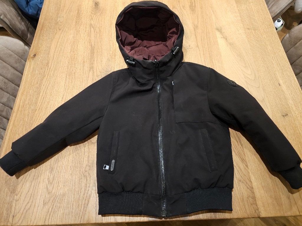 Airforce kinder winterjas zwart/bordeaux – maat 122, Zo goed als nieuw, Airforce, Jas, Verzenden