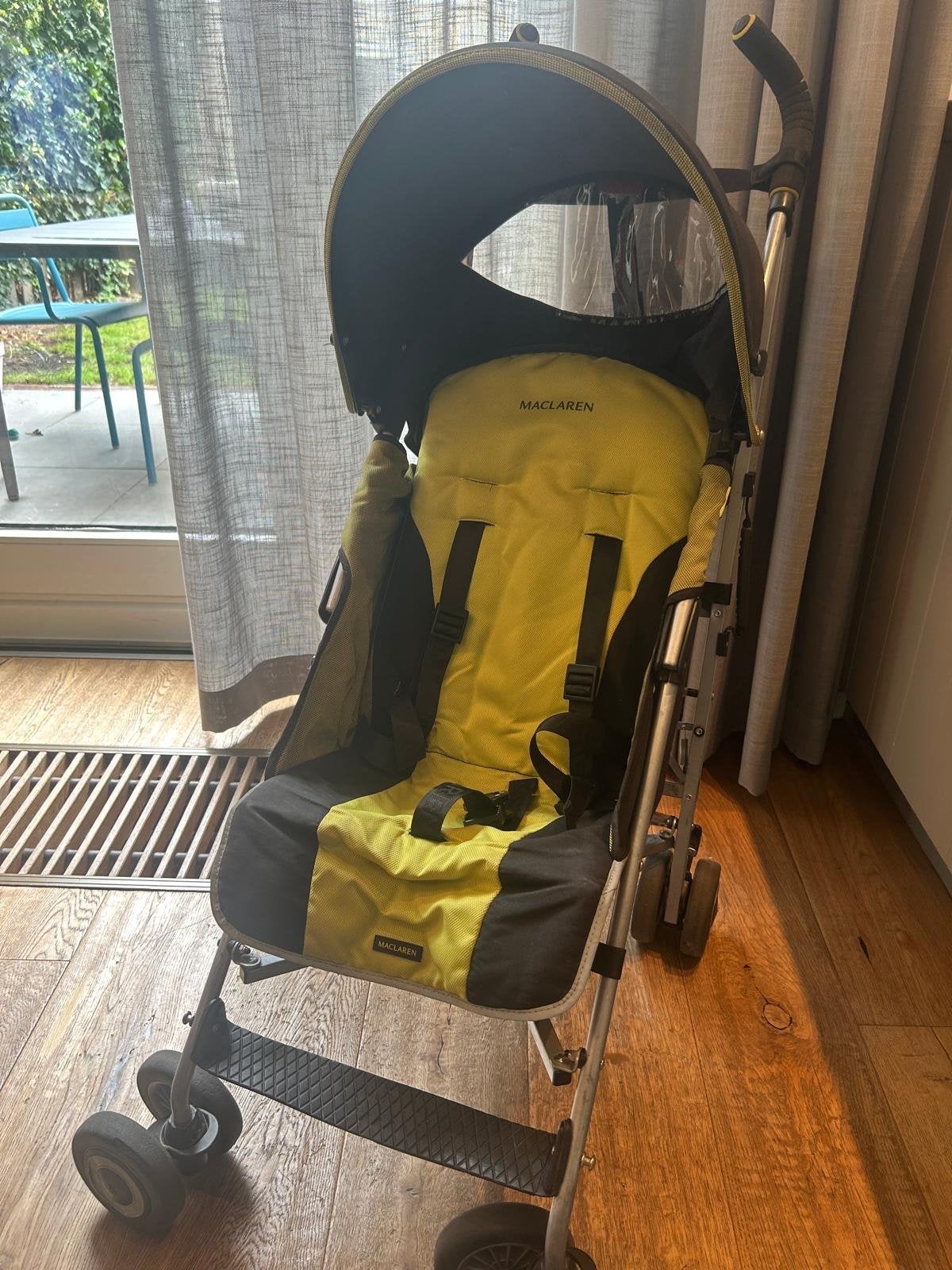 Maclaren Quest buggy, inclusief regenhoes, Ophalen, Gebruikt, Maclaren, Regenhoes