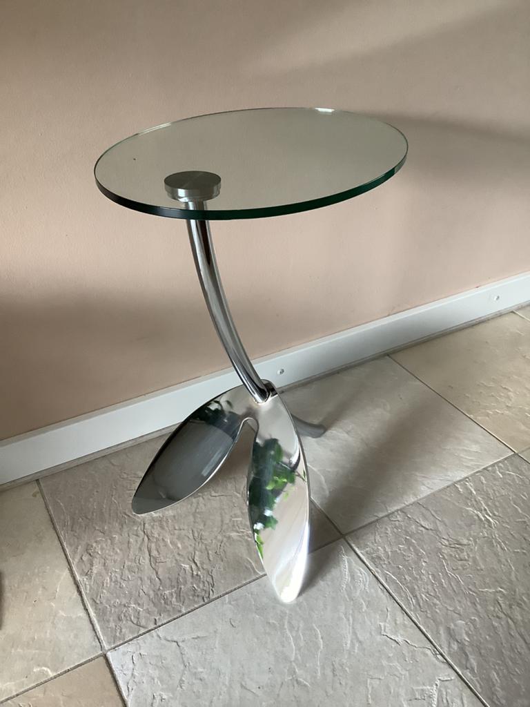 Metaform Papillon design bijzettafel, Ophalen, Rond, Minder dan 55 cm, 45 tot 60 cm