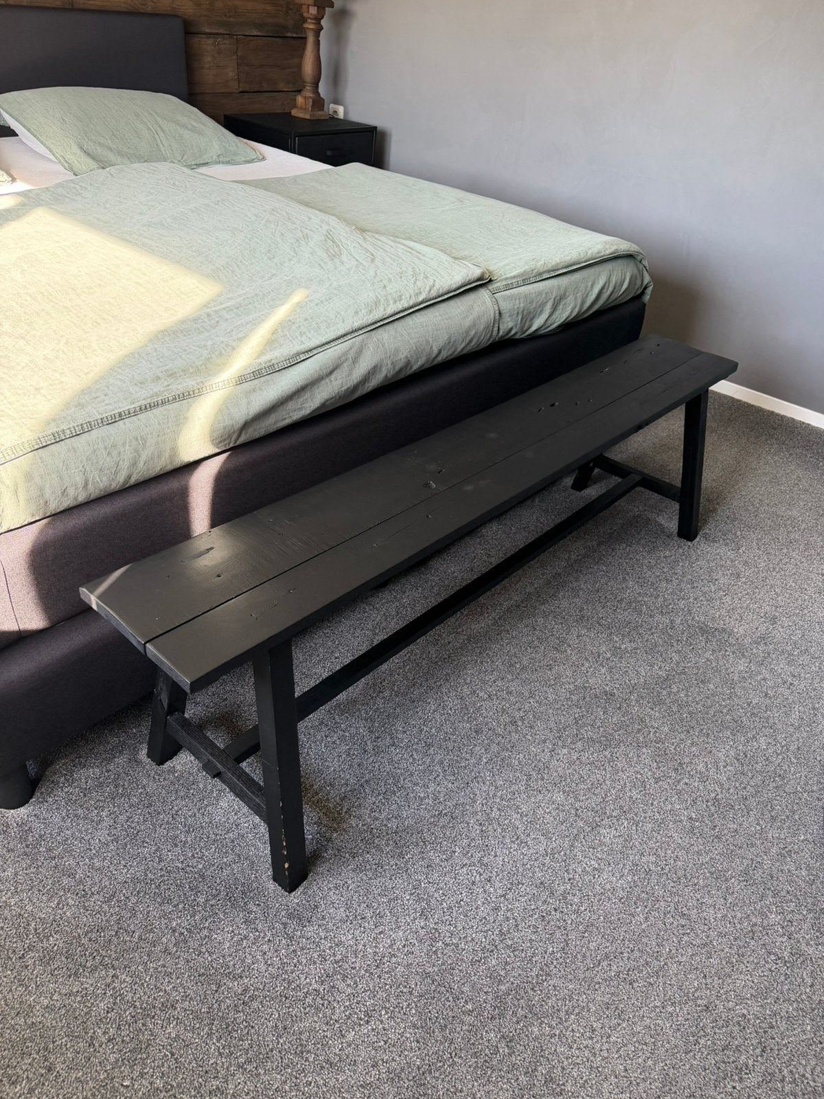Zwart houten bankje 150 cm ZSM WEG!, Ophalen, Zo goed als nieuw
