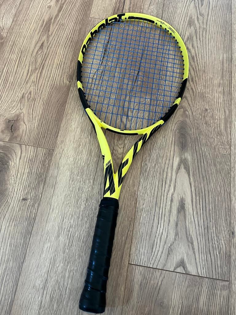 Babolat pure aero tennisracket, Sport en Fitness, Tennis, L2, Ophalen of Verzenden, Zo goed als nieuw, Racket