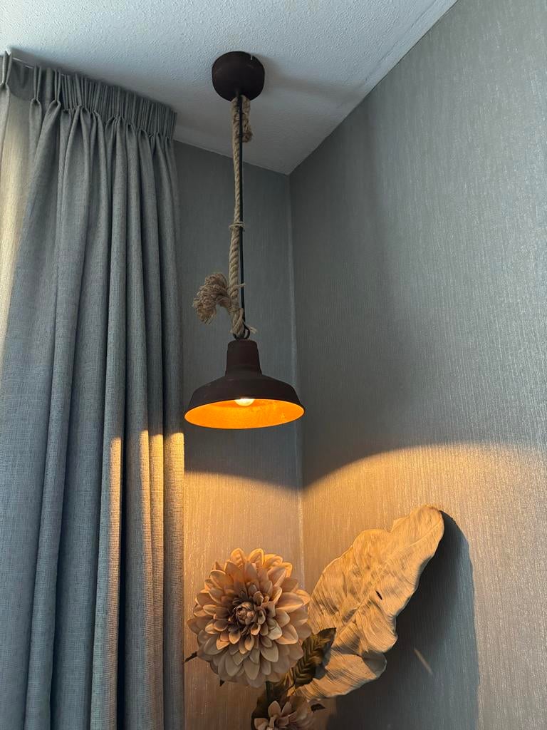 Robuuste Hanglamp van Metaal en Touw - Industriële Stijl, Ophalen of Verzenden, Zo goed als nieuw, Metaal, 50 tot 75 cm