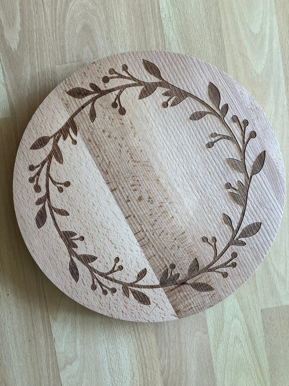 Houten bord met draaiplateau en uitgesneden motief nieuw, Nieuw, Ophalen of Verzenden, Bord(en), Overige stijlen