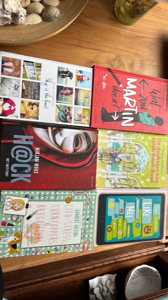Diverse boeken: jeugd, young adult en meer, Boeken, Ophalen of Verzenden, Gelezen, Nederland