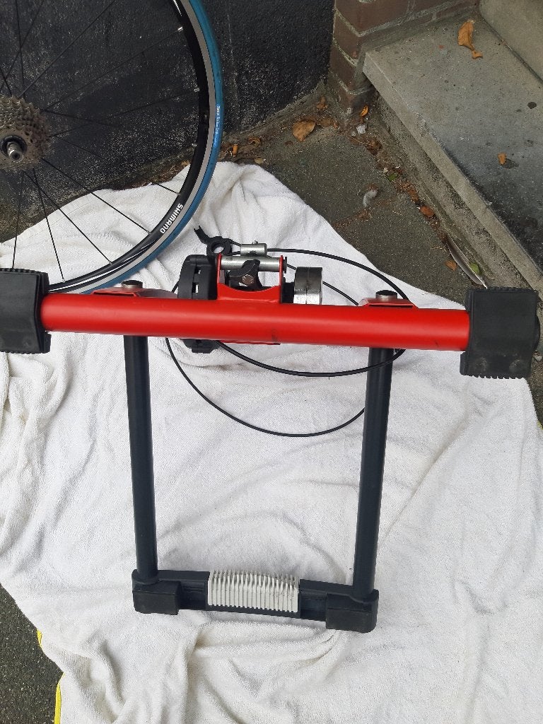 Tacx Cycoleforce one roller, rood, zonder velg, wiel, Sport en Fitness, Ophalen, Gebruikt, Overige typen