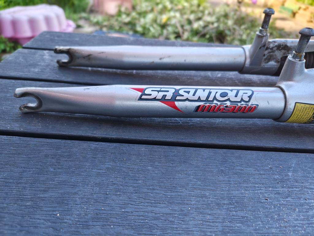 SR Suntour M6300 geveerde voorvork, Ophalen, Gebruikt, Voorvork, Mountainbike