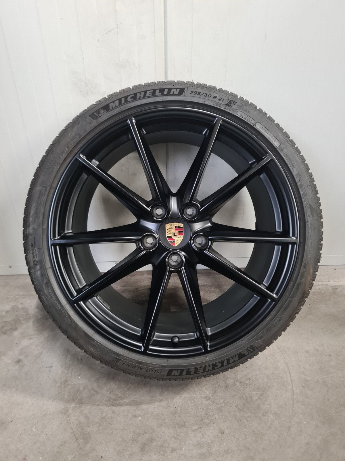 20/21' Porsche 911 992 Velgen met winterbanden 8mm & 7.5mm, 295 mm, Banden en Velgen, Personenwagen, 21 inch