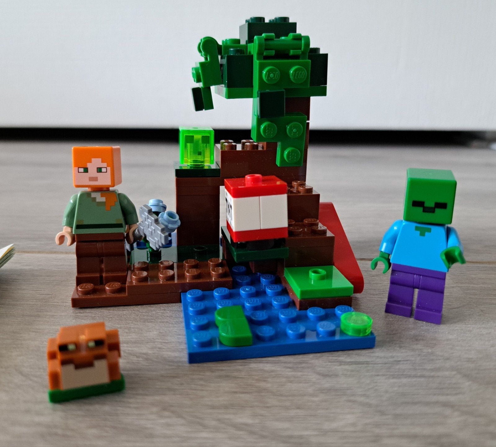 Minecraft Lego - compleet en in nieuwstaat - nr 21240, Ophalen of Verzenden, Zo goed als nieuw