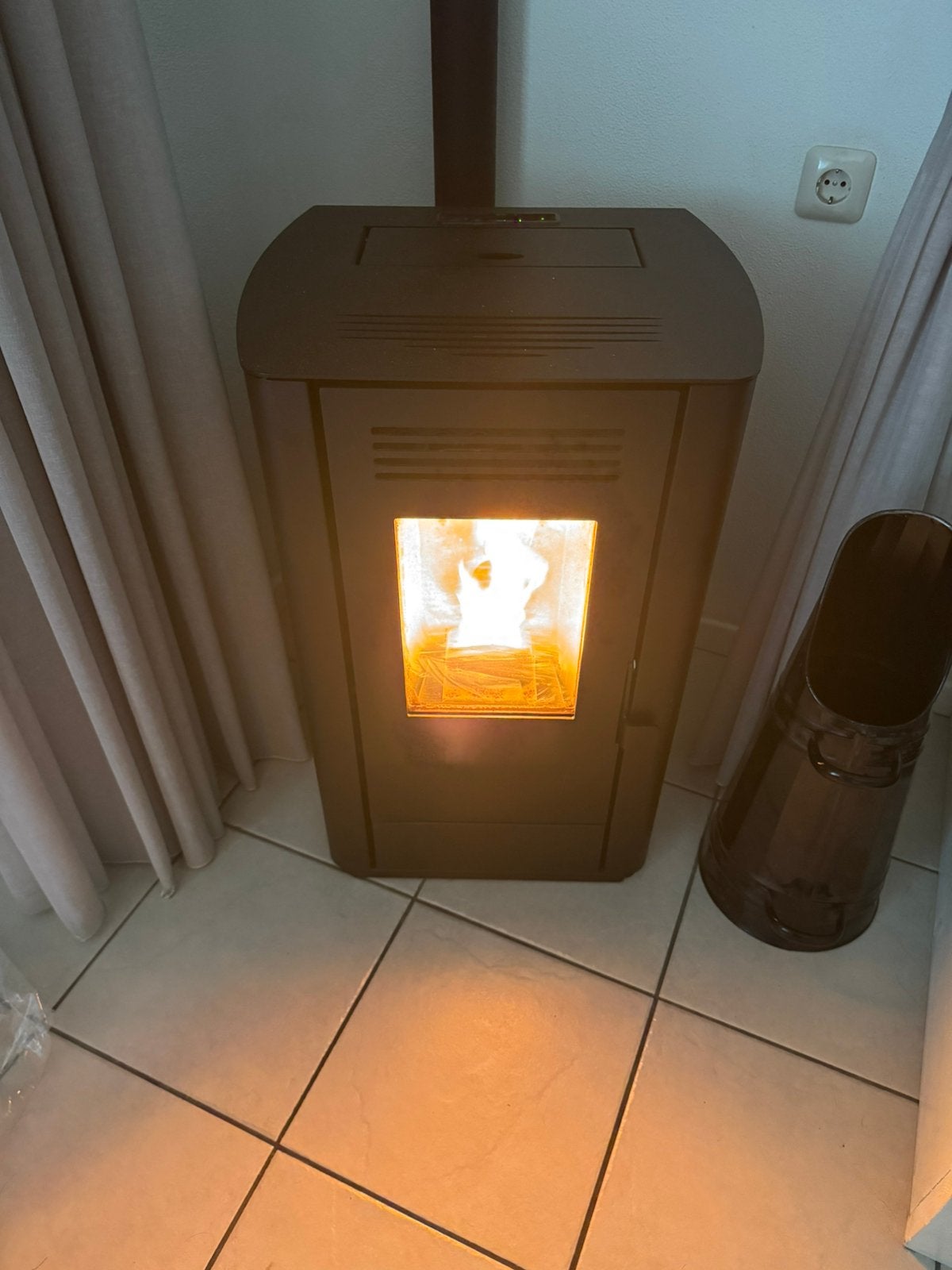 Pelletkachel artel julia next 8kw, Huis en Inrichting, Kachels, Ophalen, Overige brandstoffen, Pelletkachel, Artel