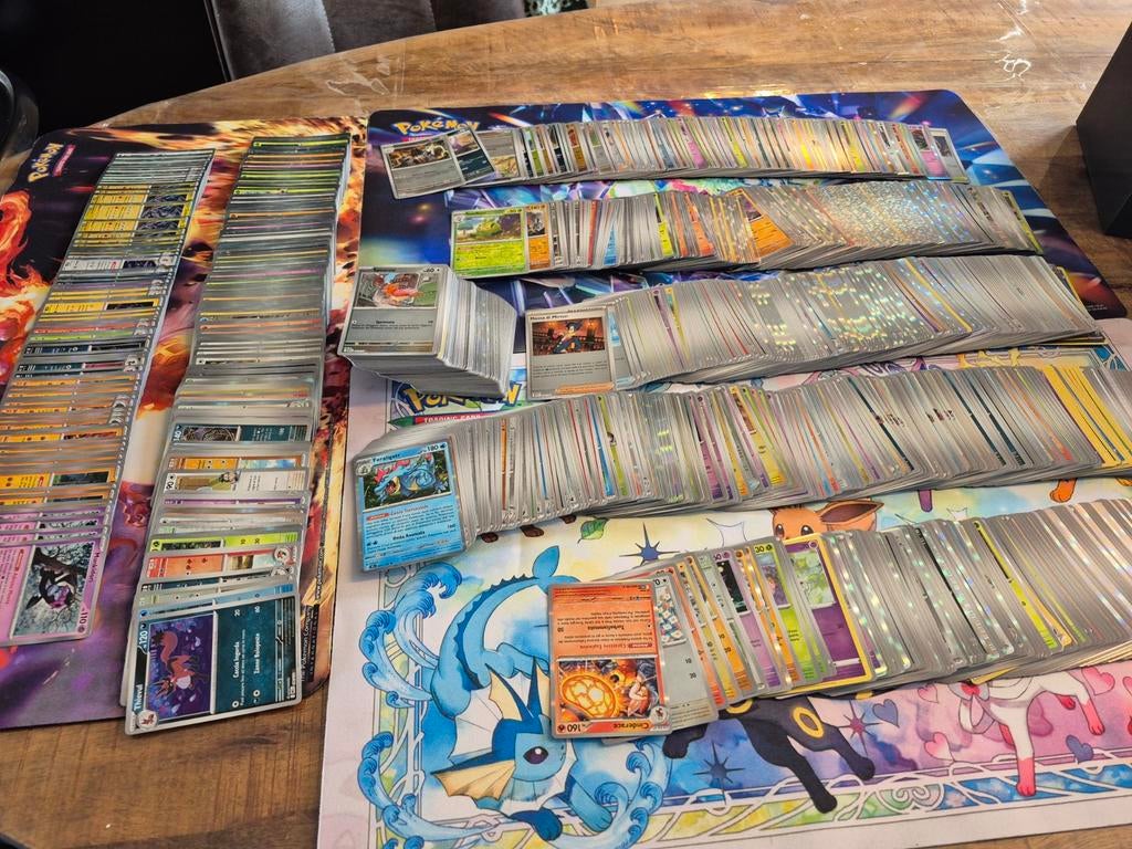 Unieke partij van 500 italiaanse holo pokemon kaarten., Ophalen of Verzenden, Zo goed als nieuw, Meerdere kaarten, Foil