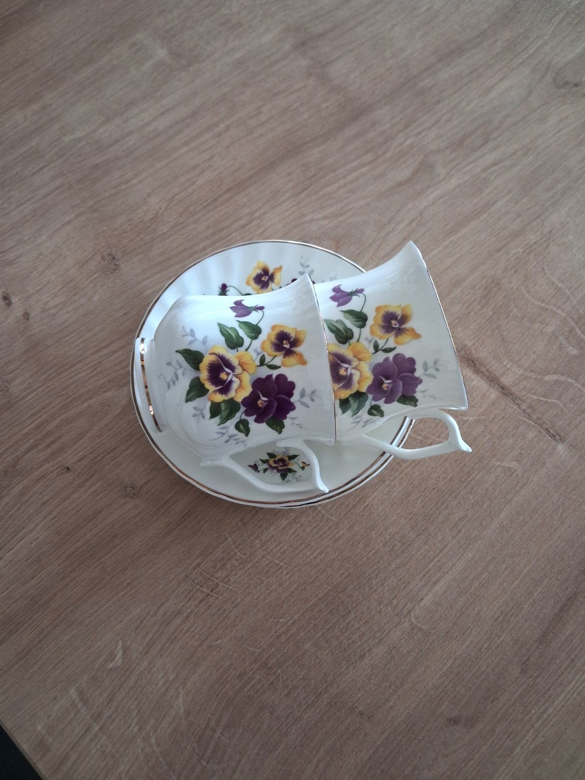2 Rosewood kop en schotel met viooltjes decor, Ophalen of Verzenden