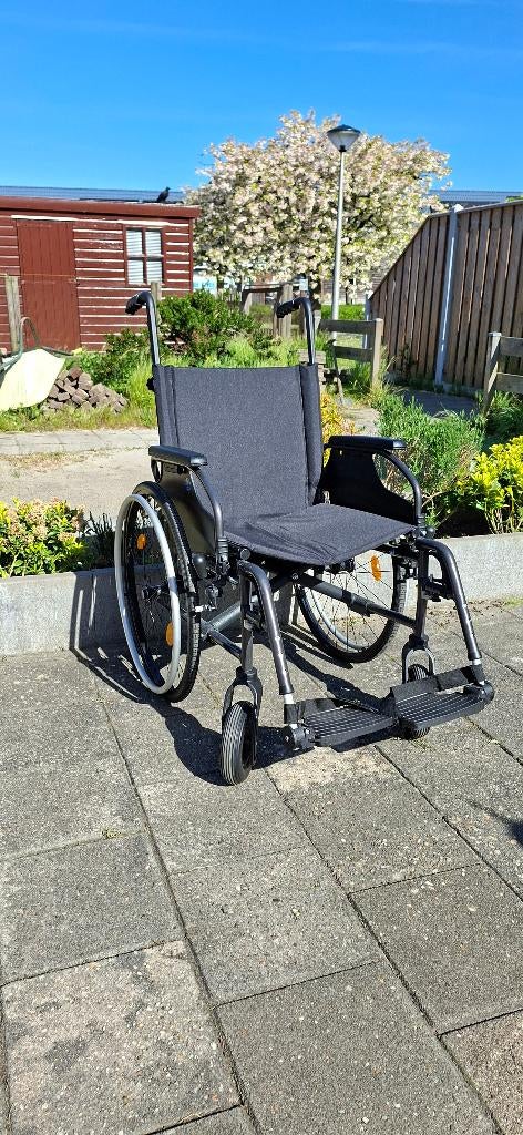 Rolstoel Vermeiren D 200, Diversen, Rolstoelen, Ophalen of Verzenden, Inklapbaar, Zo goed als nieuw, Duwrolstoel