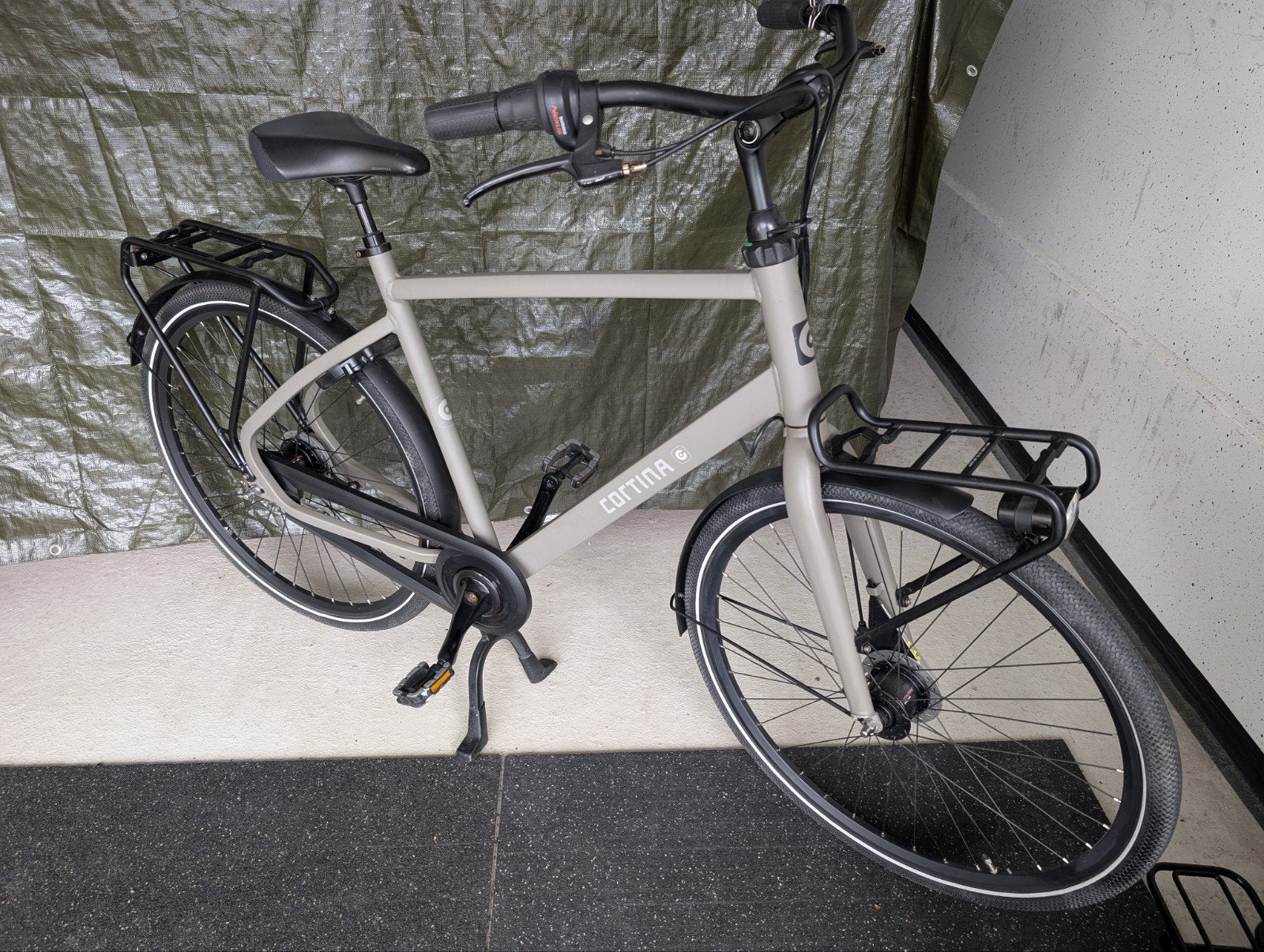 ZGAN Cortina Common met 7 versnellingen frame maat 57 
Naafd, Versnellingen, Zo goed als nieuw, 57 tot 61 cm, Trommelrem
