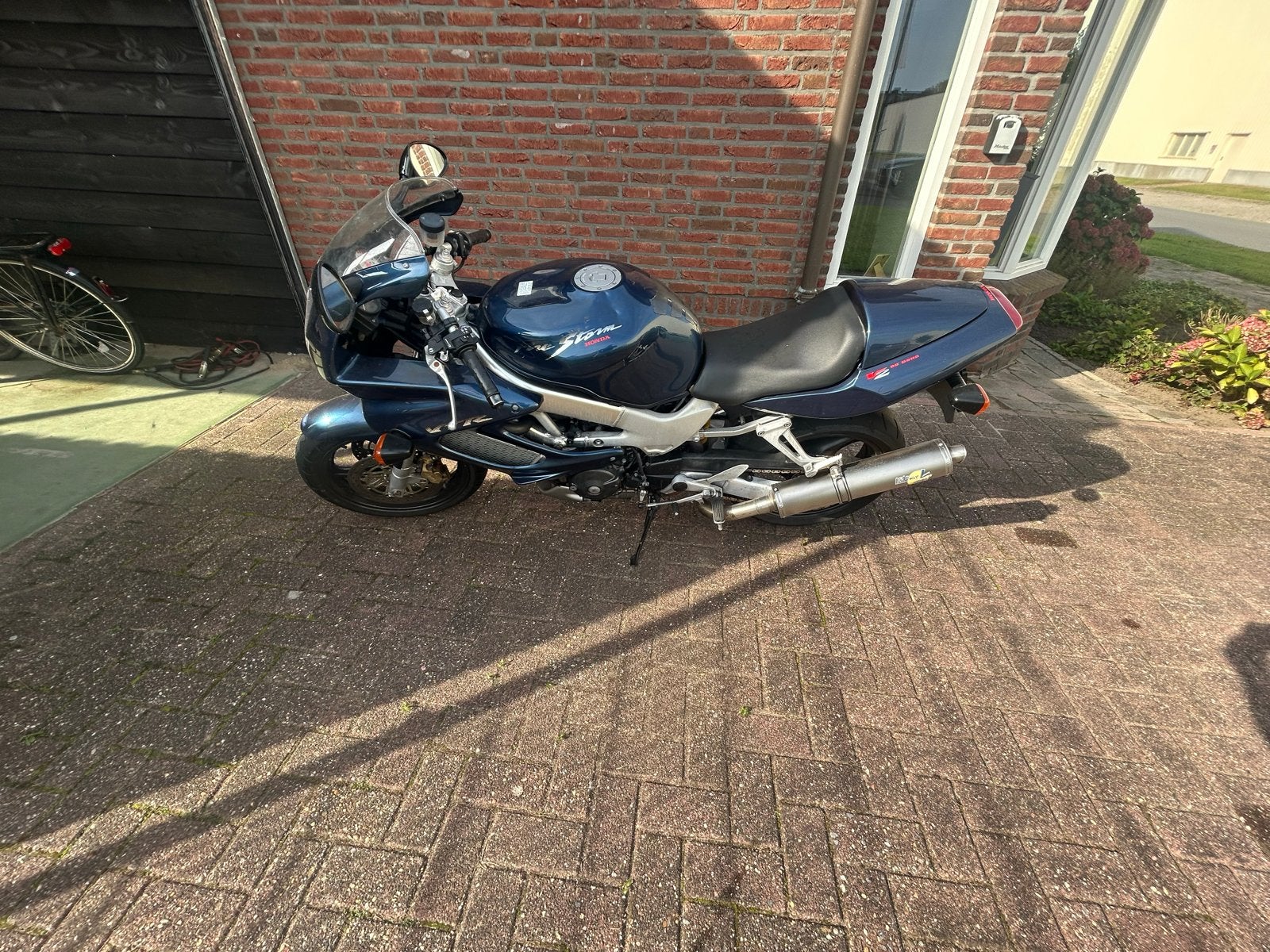 Nette motor met lichte beschadigingen, Motoren, Particulier, Gebruikt, Sport