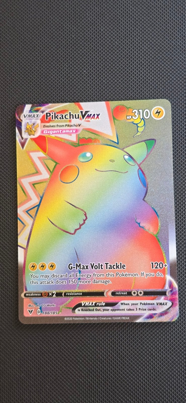 Rainbow Pikachu VMAX 188/185 Vivid Voltage Pokémon kaart, Ophalen of Verzenden, Zo goed als nieuw, Losse kaart, Foil