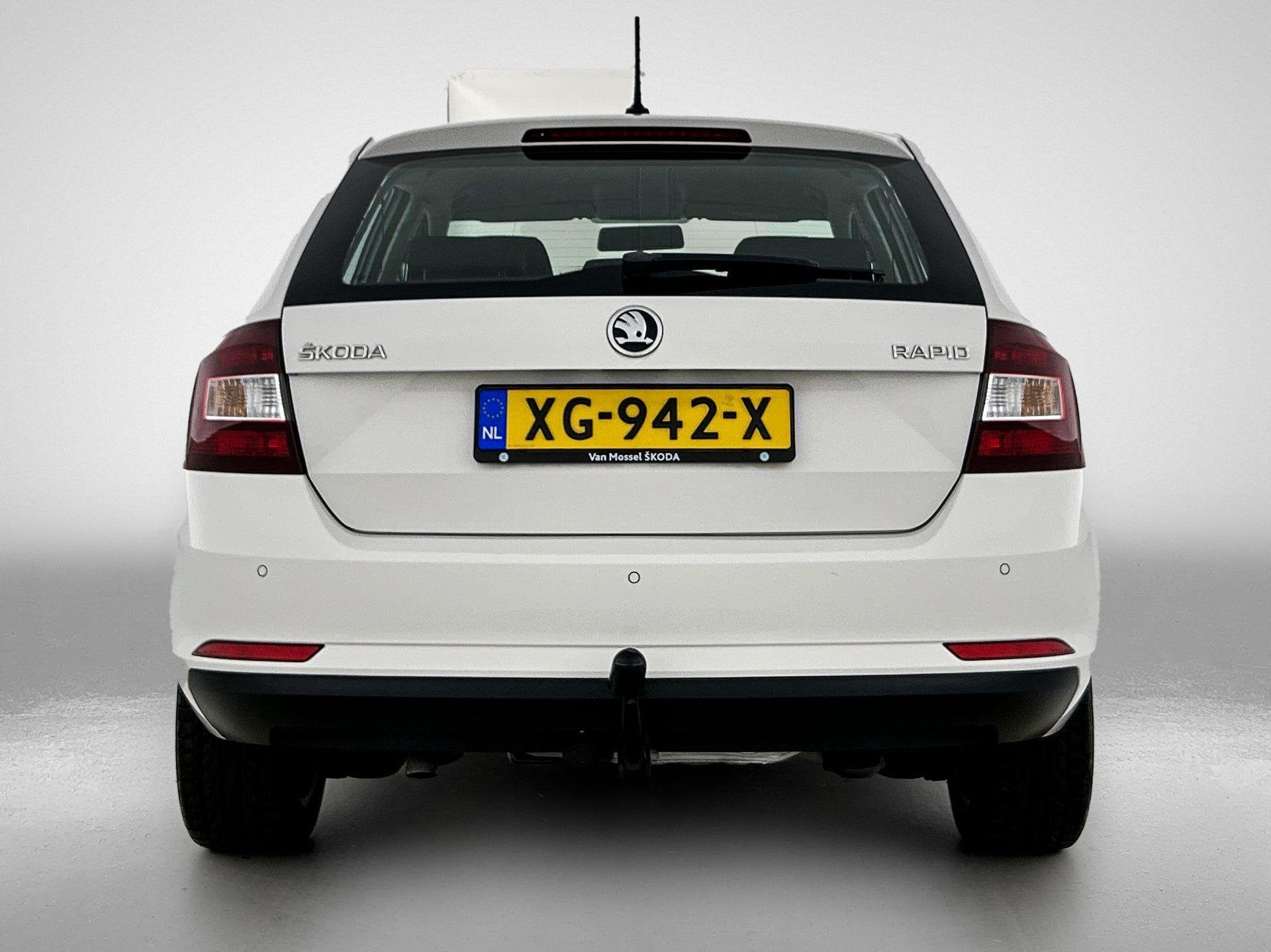 Skoda Rapid Spaceback 1.0 TSI Greentech Clever | PARKEERSENS, Auto's, 12 maanden, Stof, Gebruikt, Origineel Nederlands