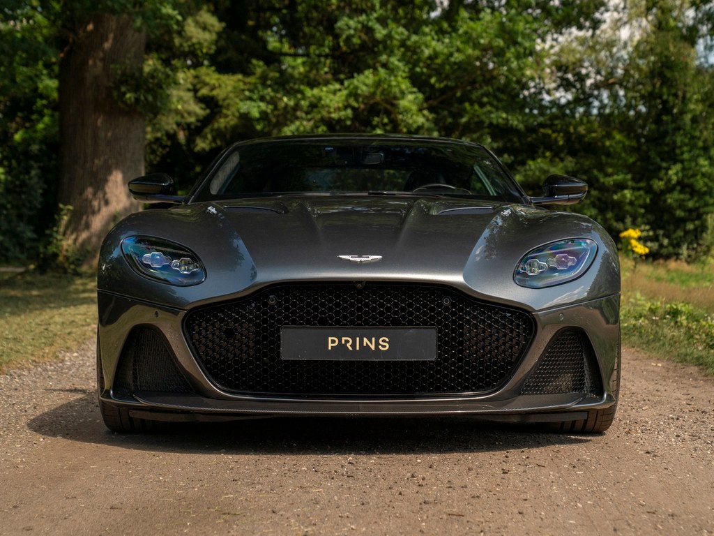 Aston Martin DBS 5.2 V12 Superleggera | NL auto | Carbon pac, Auto's, Aston Martin, Automaat, Achterwielaandrijving, Gebruikt