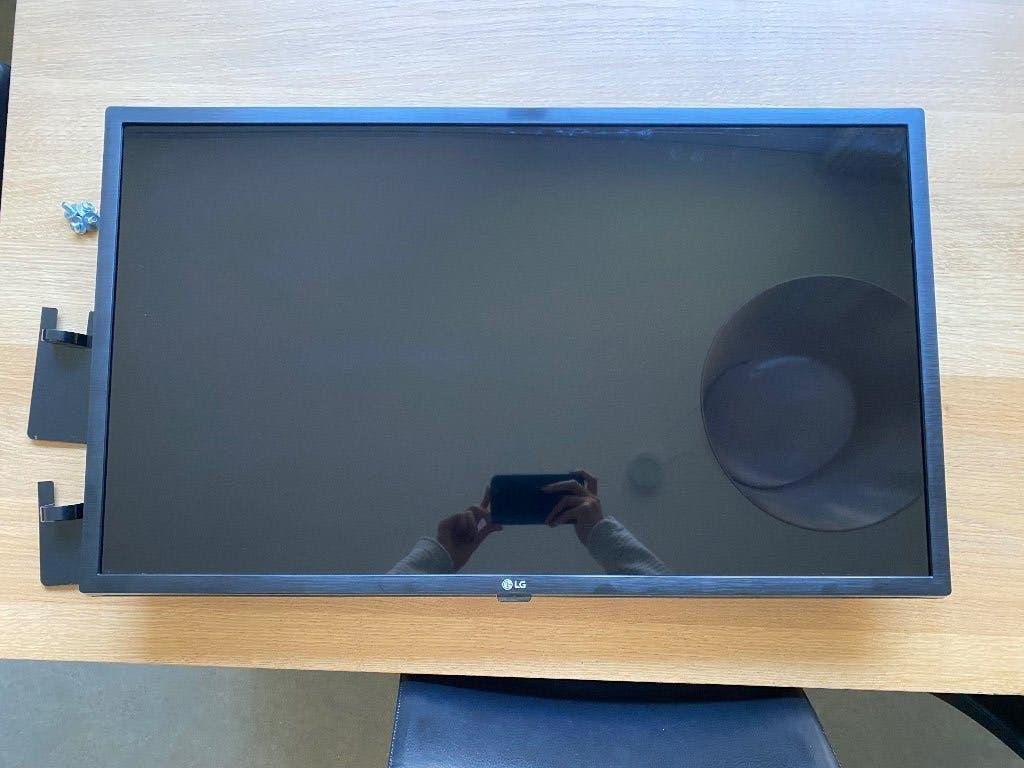 32" LG TV + Vogel's Ophangbeugel, Audio, Tv en Foto, Televisies, Ophalen, 50 Hz, 80 tot 100 cm, Zo goed als nieuw