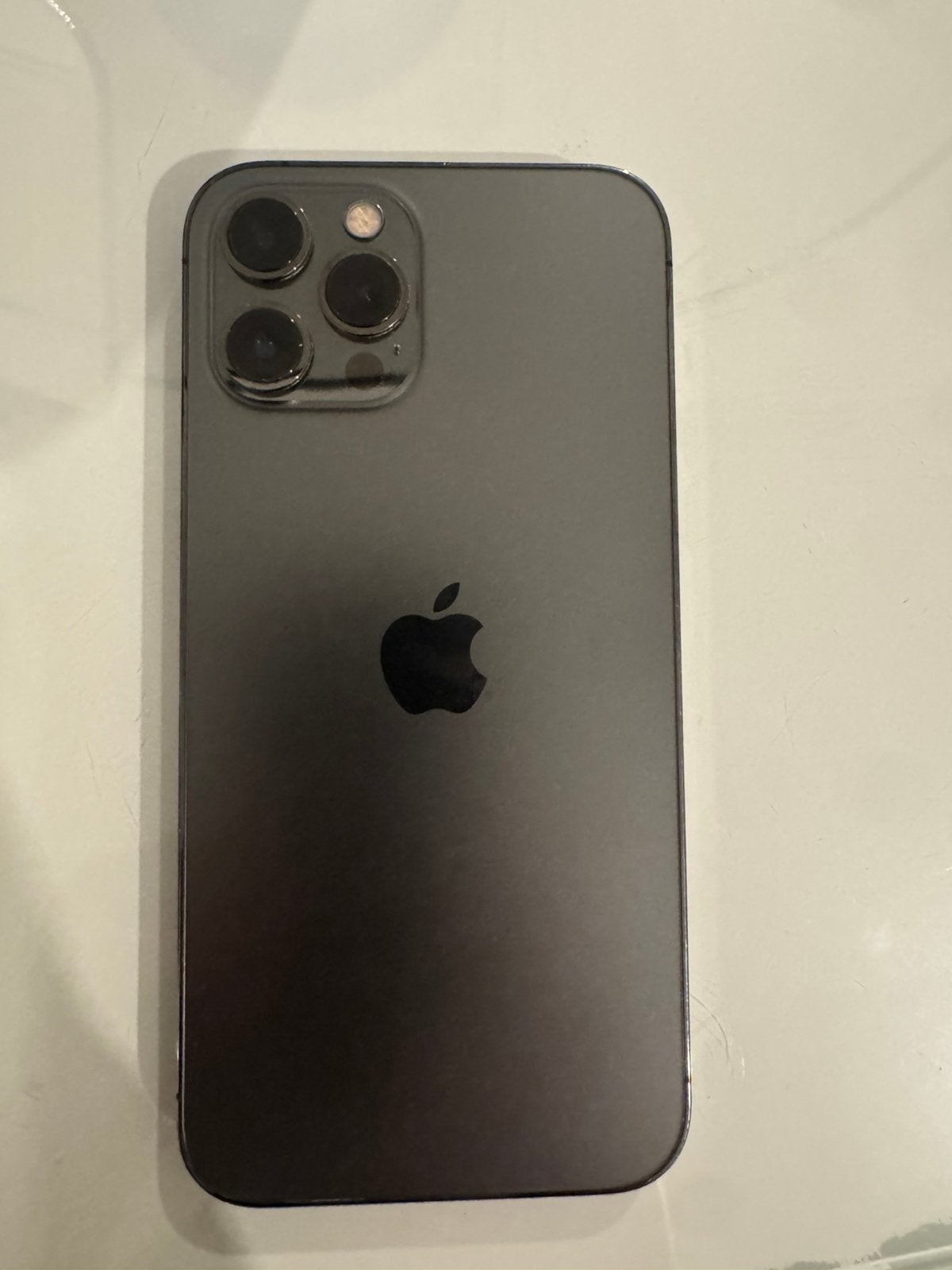 Foto 4 van Iphone 12 pro max