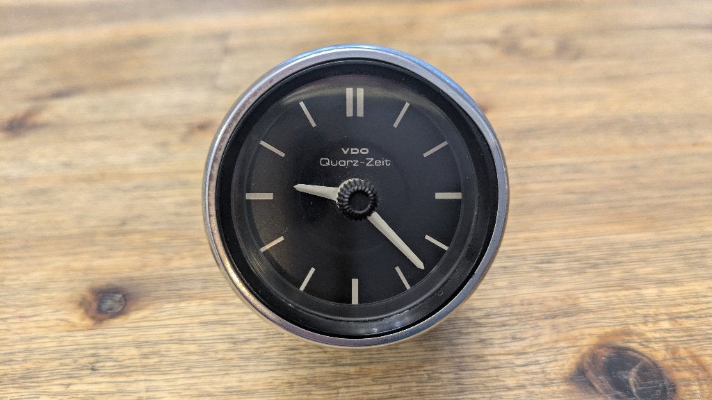 Klok Mercedes W115 / W114 - Quartz-Zeit - Getest, Ophalen of Verzenden, Gebruikt, Mercedes-Benz
