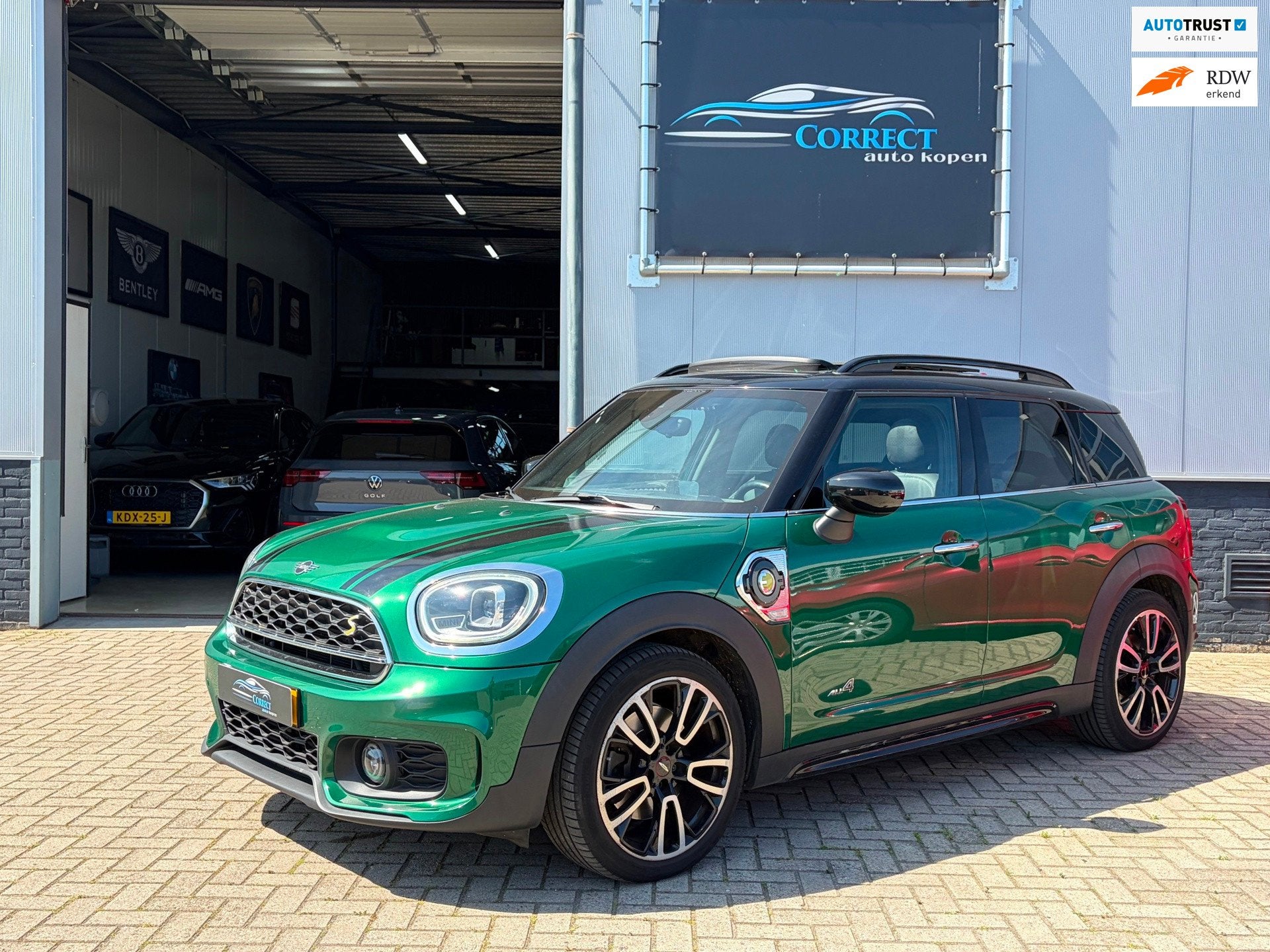 Mini Mini Countryman 1.5 Cooper S E ALL4|JWC|Pano|HUD|H&K|, Auto's, Mini, Automaat, Dealer onderhouden, 125 pk, Gebruikt