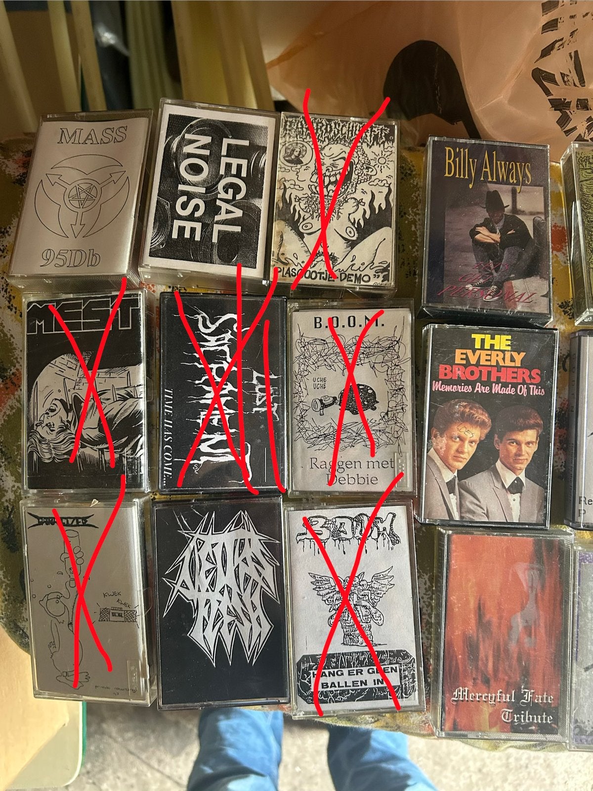 Cassettes, allerlei muziek, veel metal demos, Ophalen of Verzenden, Zo goed als nieuw, Overige genres, 26 bandjes of meer