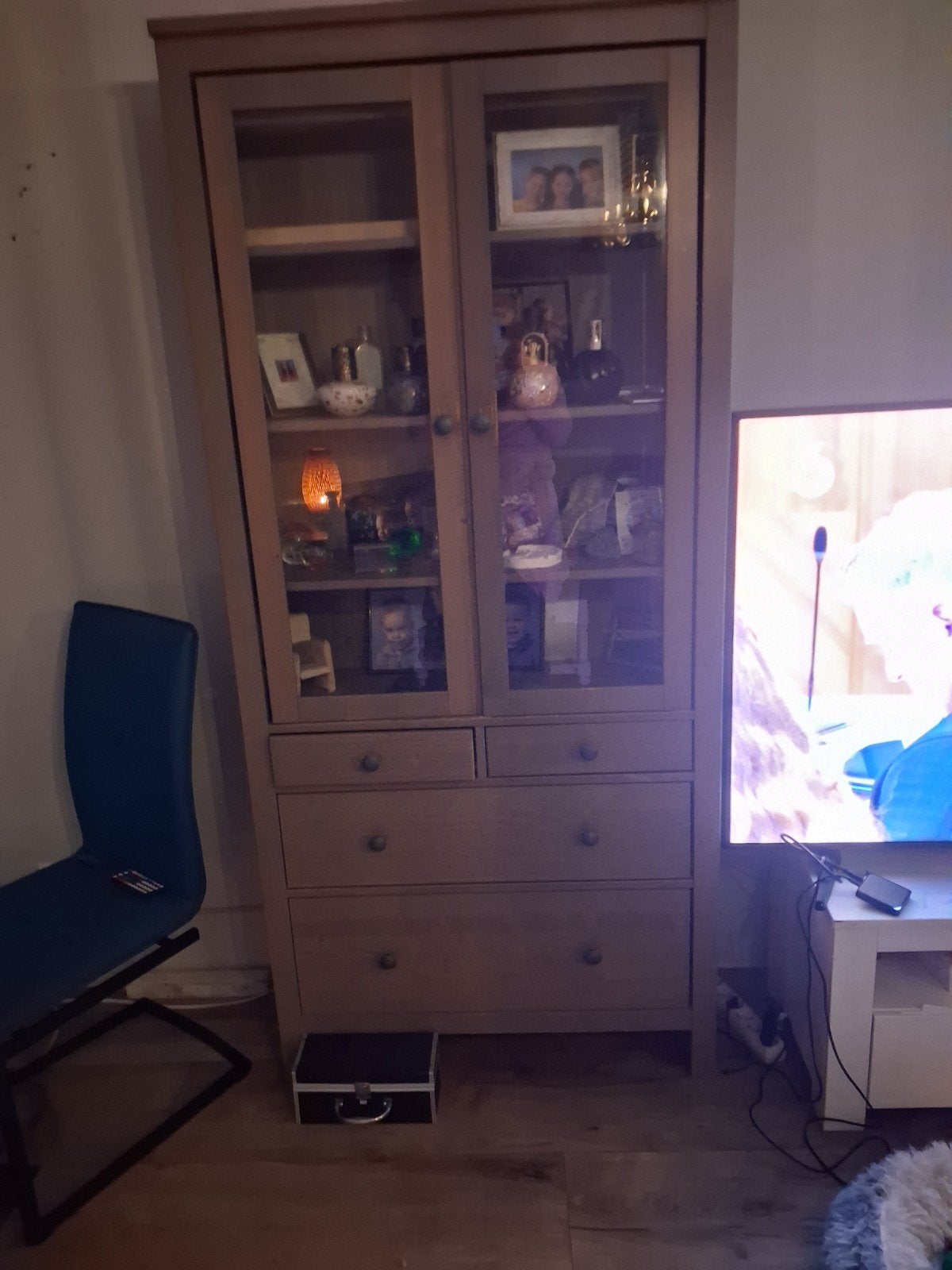 Houten vitrinekast met lades en deuren, Huis en Inrichting, Kasten | Boekenkasten, Ophalen of Verzenden