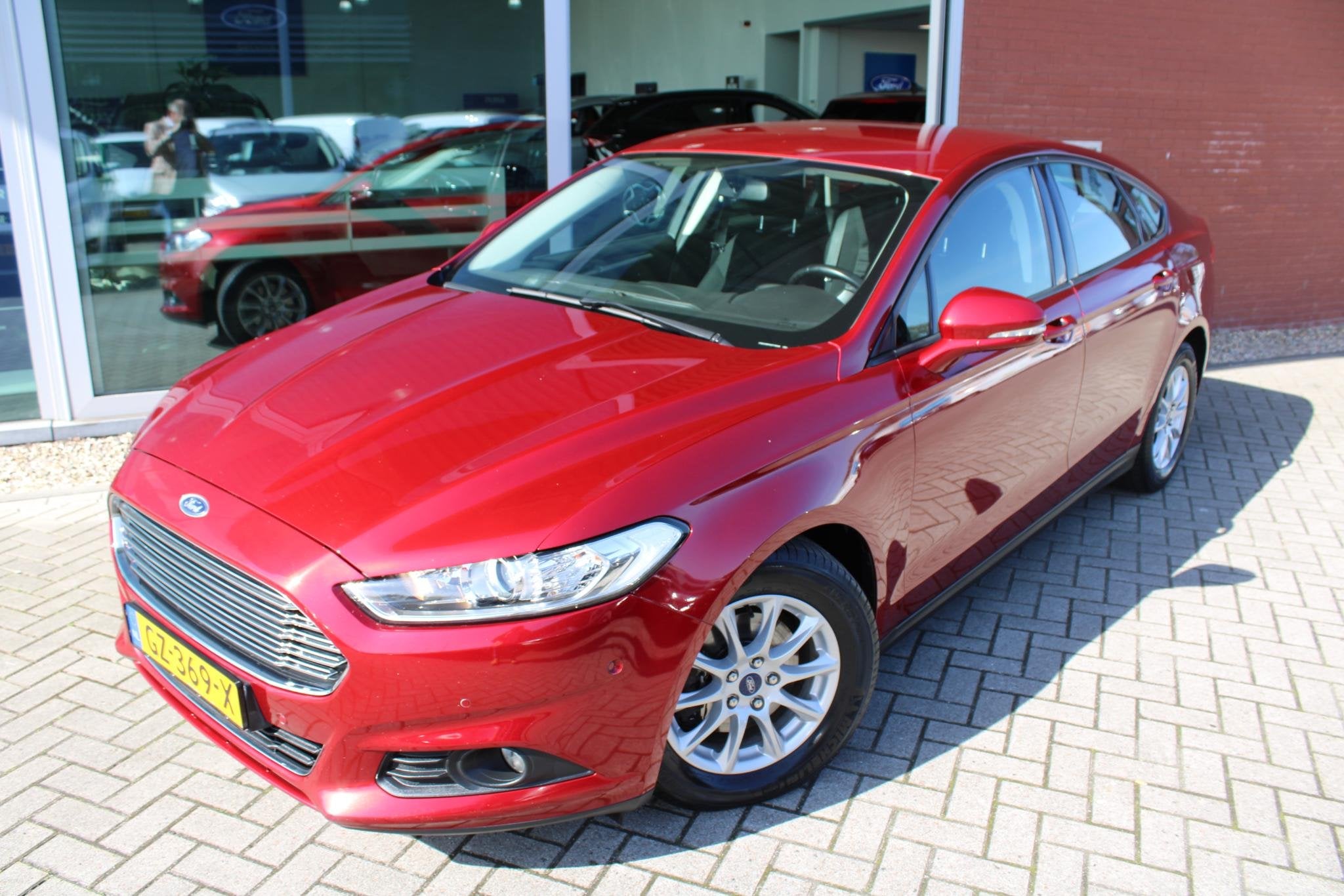 Ford Mondeo 1.0 EcoBoost 125 PK Trend | Winterbandenset | Cl, Gebruikt, Euro 6, Mondeo, Origineel Nederlands