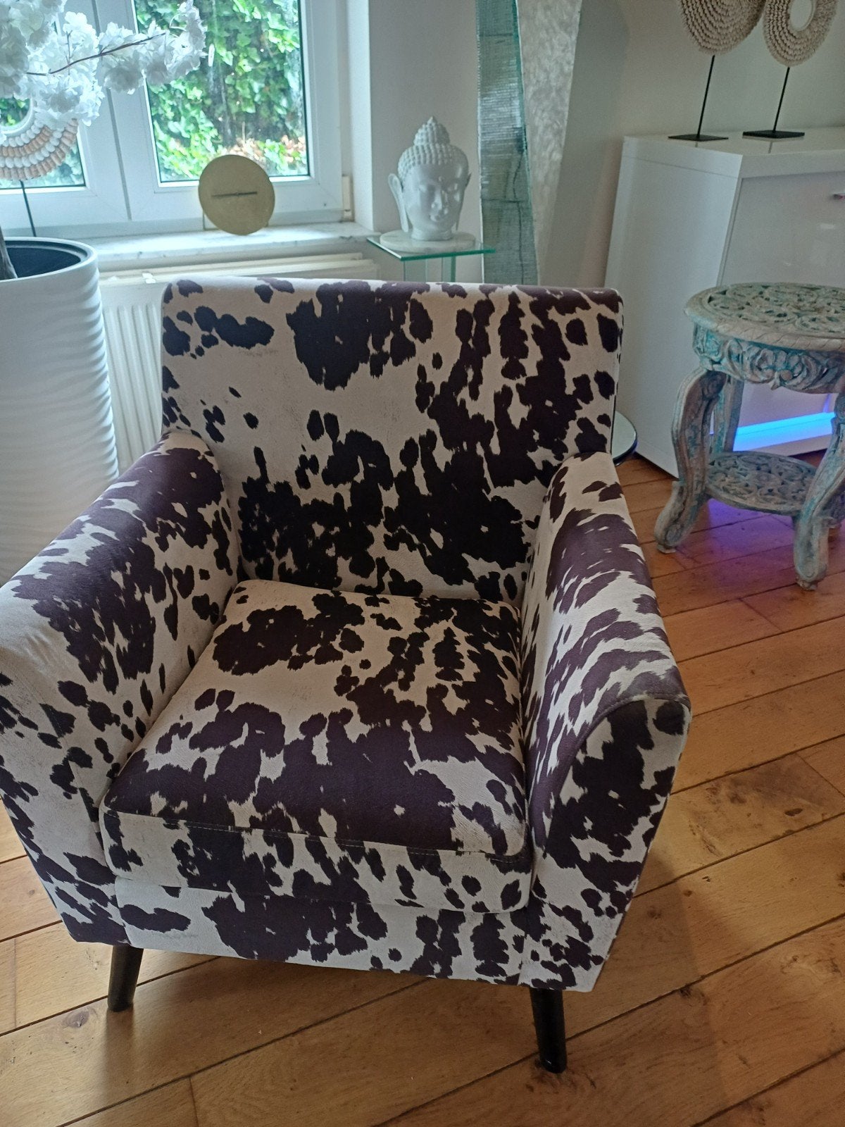 Fauteuil met koeienprint - Comfortabele blikvanger, Gebruikt, 75 tot 100 cm, Ophalen of Verzenden, Modern, Eclectisch, Statement