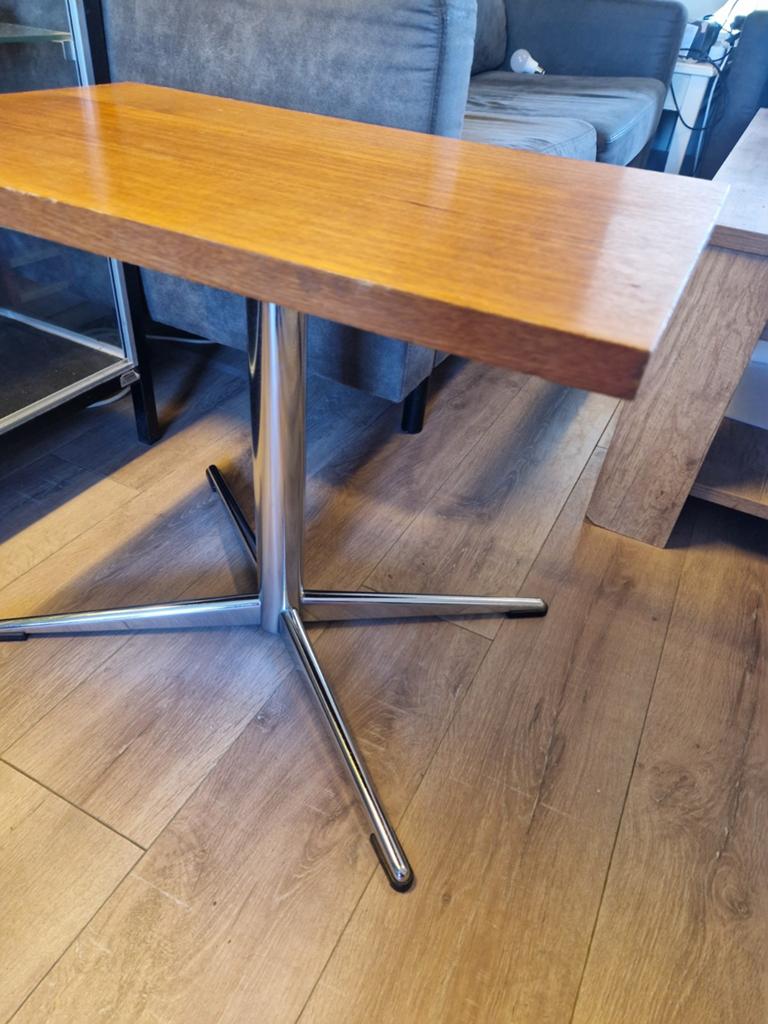 Elegant rotating side table, chrome and teak, Ophalen of Verzenden, Zo goed als nieuw