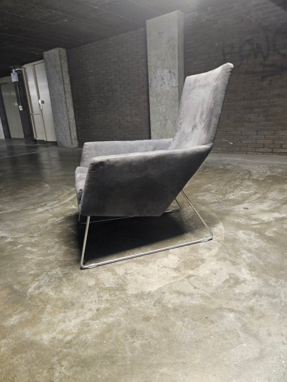 Gerard van den Berg fauteuil, grijs, stof en metaal, Modern design, Gebruikt, 75 tot 100 cm, Ophalen of Verzenden
